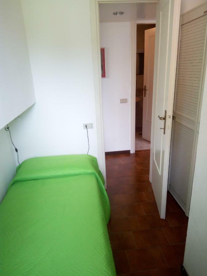 La Terrazza Apartment สเตรซา ภายนอก รูปภาพ