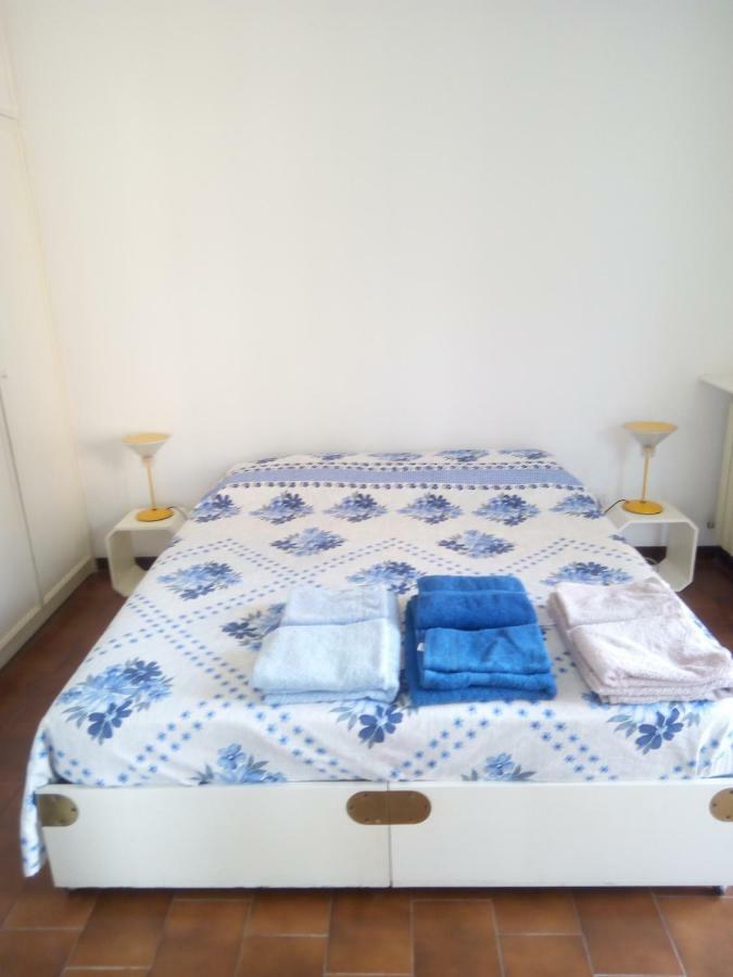 La Terrazza Apartment สเตรซา ภายนอก รูปภาพ