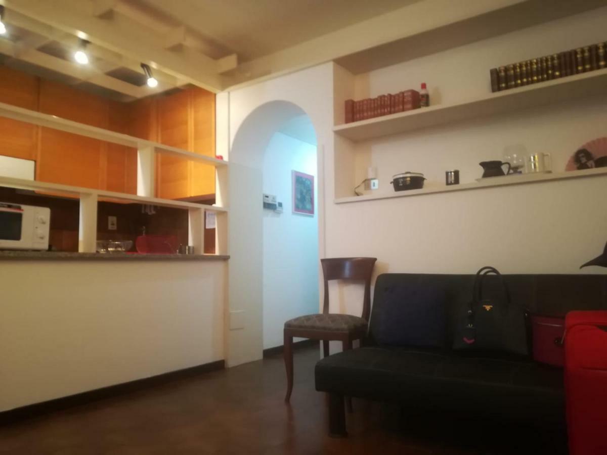 La Terrazza Apartment สเตรซา ภายนอก รูปภาพ