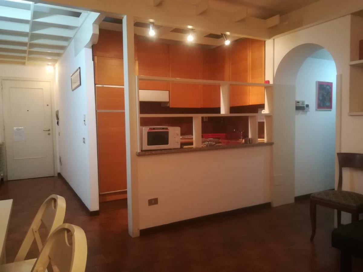 La Terrazza Apartment สเตรซา ภายนอก รูปภาพ