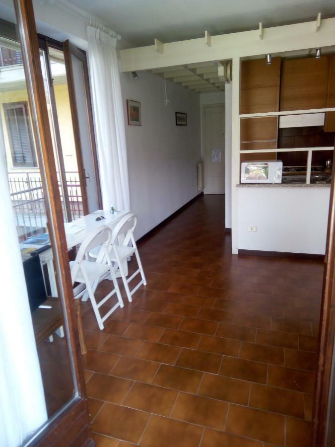 La Terrazza Apartment สเตรซา ภายนอก รูปภาพ
