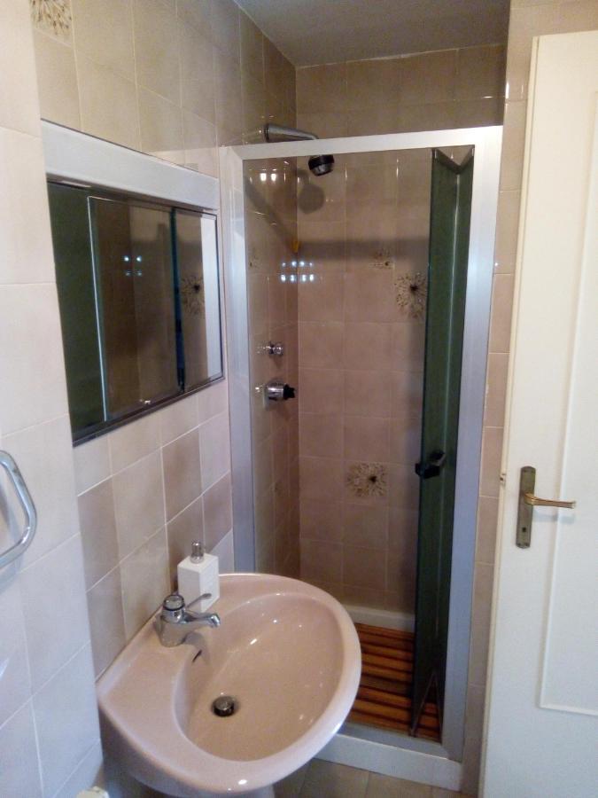 La Terrazza Apartment สเตรซา ภายนอก รูปภาพ